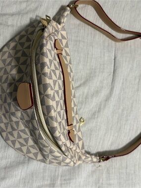 Geometric Beige Canvas Crossbody with Tan Trim